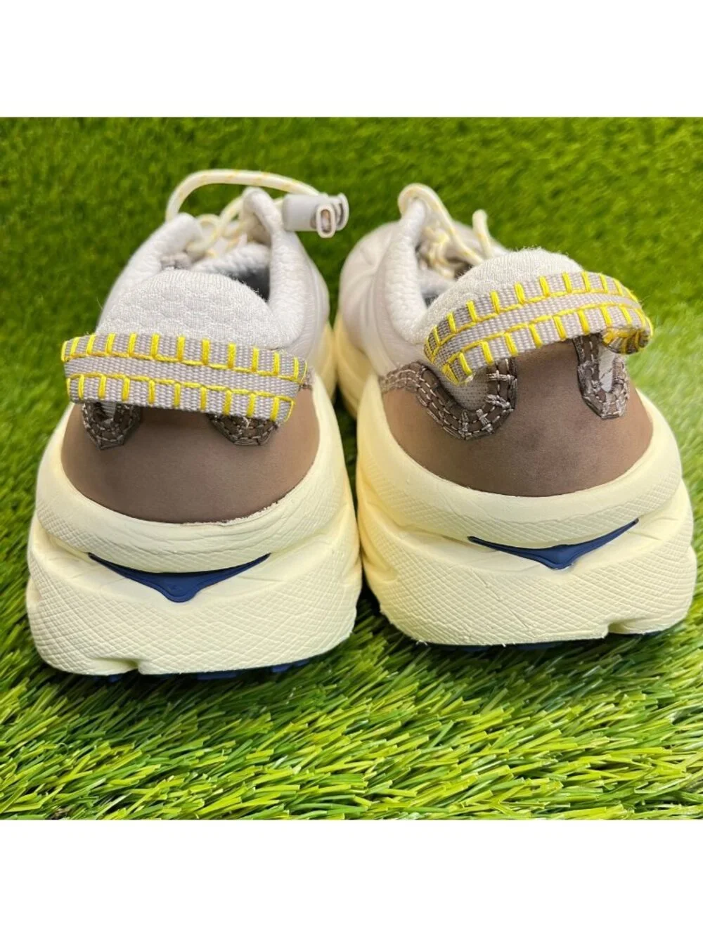 Hoka please review